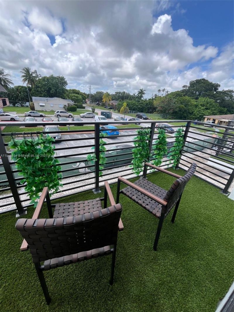 2526 Pierce Street, Unit 12, Hollywood, FL 33020 Photo