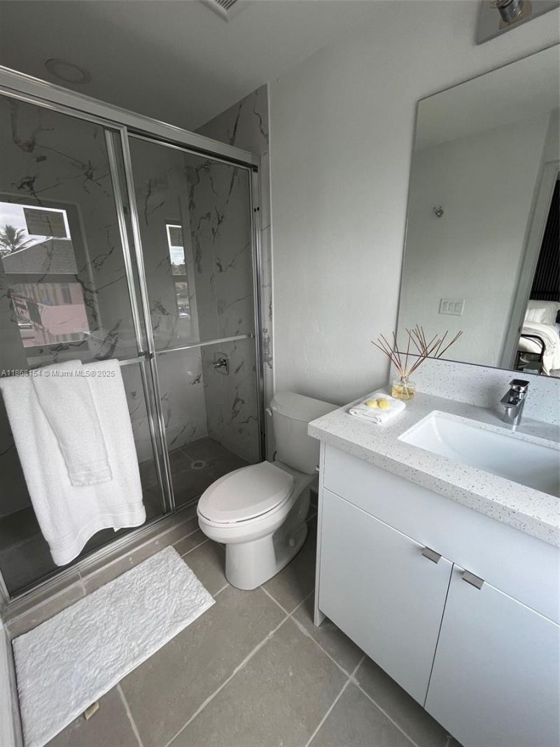 2526 Pierce Street, Unit 12, Hollywood, FL 33020 Photo