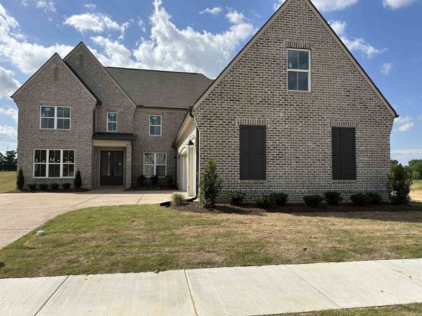 5295 BUTTERCUP LN, Lakeland, TN 38002