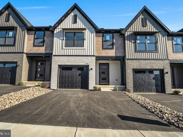 106 CANDLER WAY, ANNVILLE, PA 17003