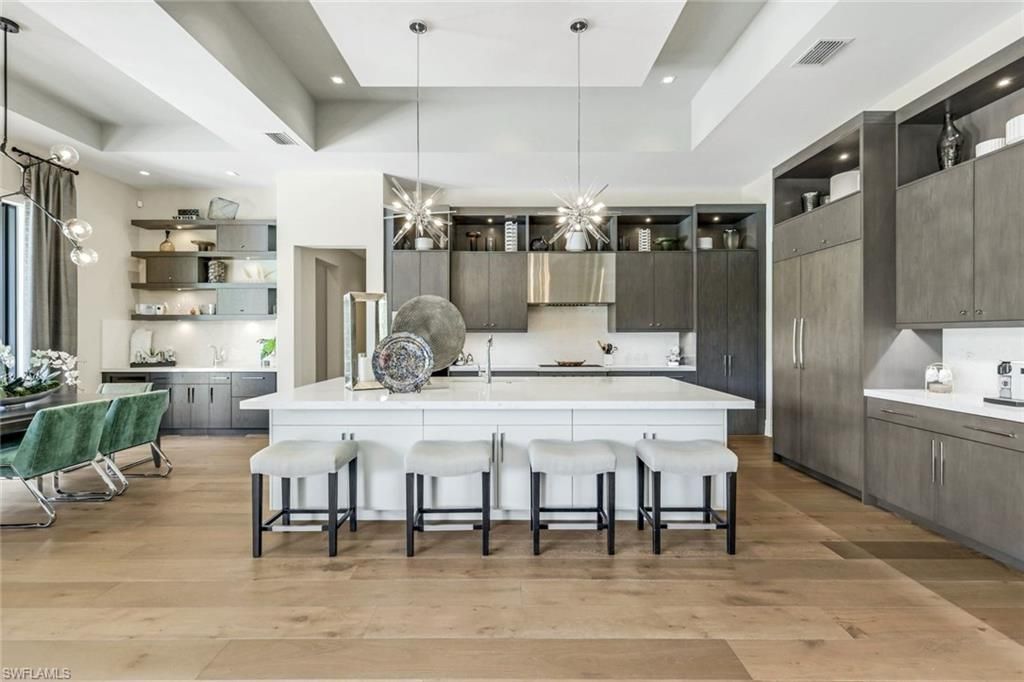 112 Hickory Rd, Naples, FL 34108 Photo