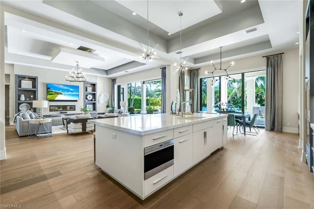 112 Hickory Rd, Naples, FL 34108 Photo