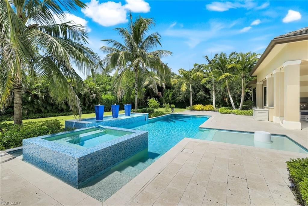 112 Hickory Rd, Naples, FL 34108 Photo