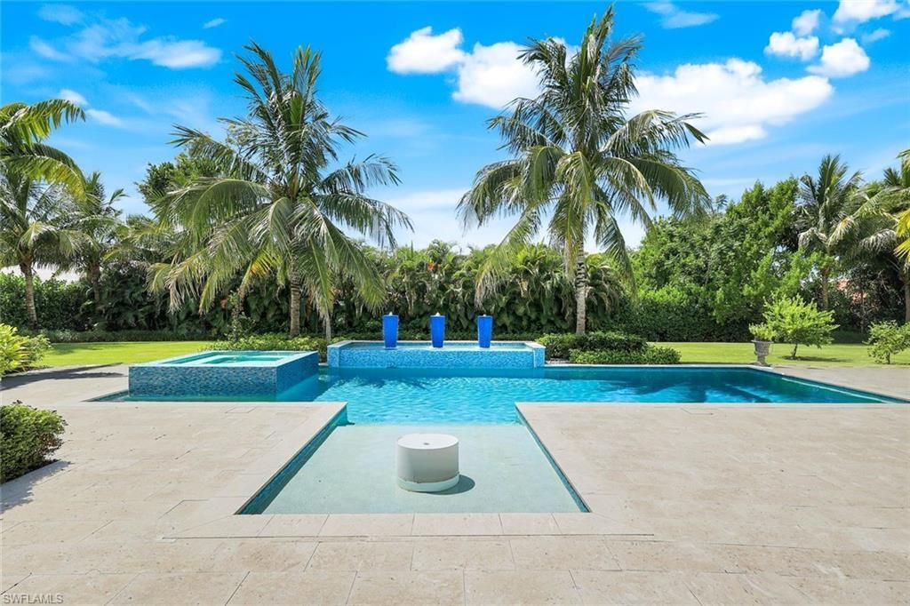 112 Hickory Rd, Naples, FL 34108 Photo