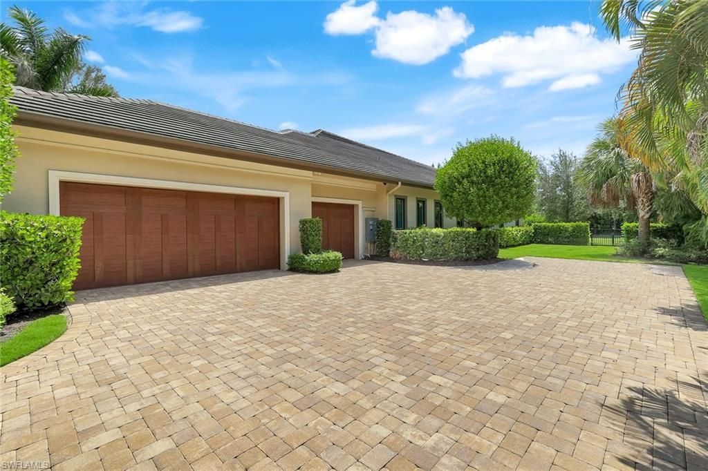 112 Hickory Rd, Naples, FL 34108 Photo