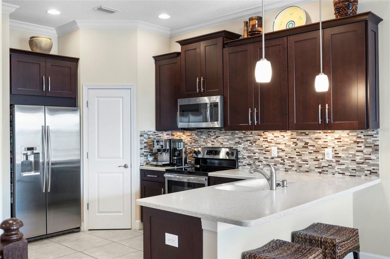 3226 Nautical Place S, Saint Petersburg, FL 33712 Photo