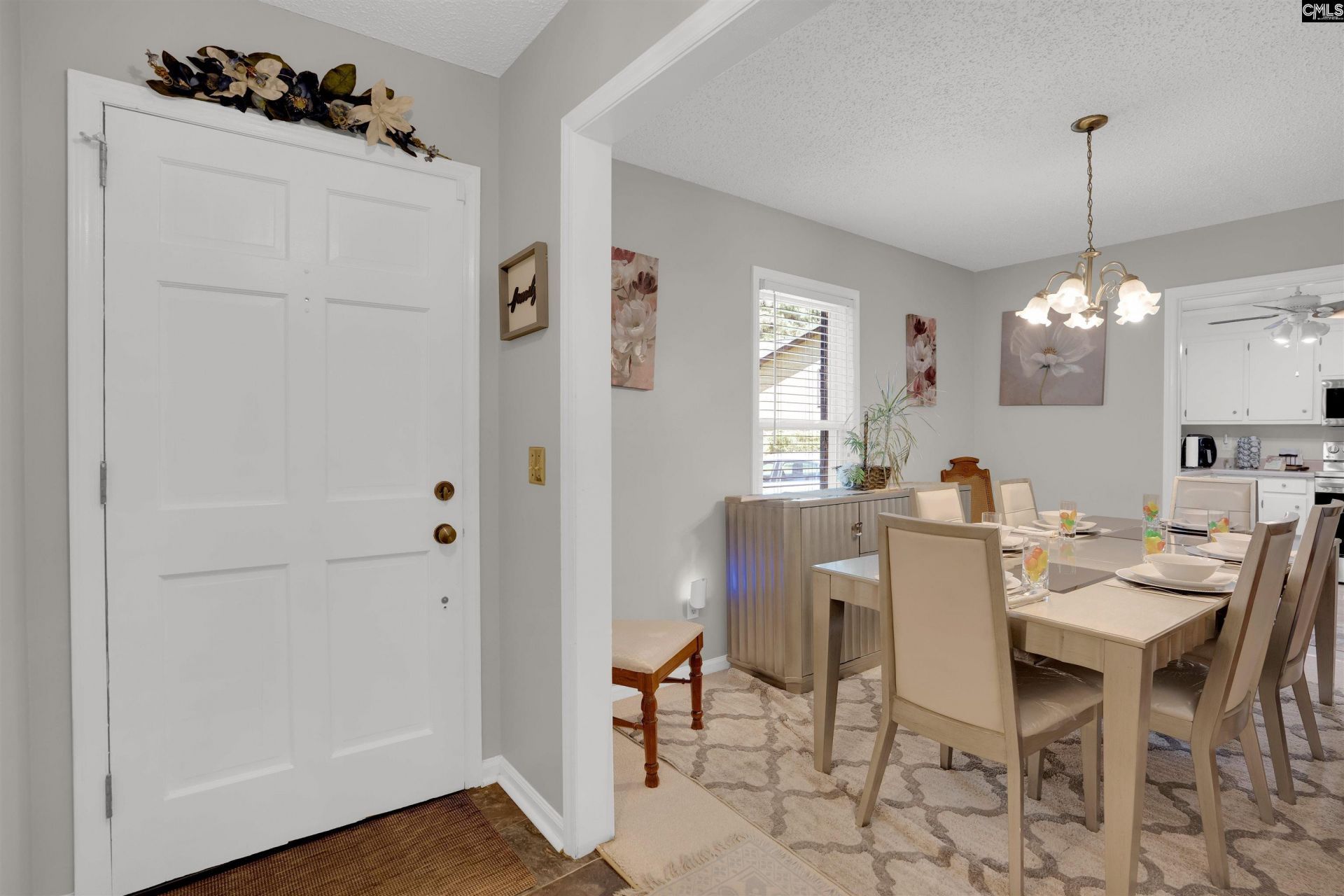 18 Southpine Court Photo 4