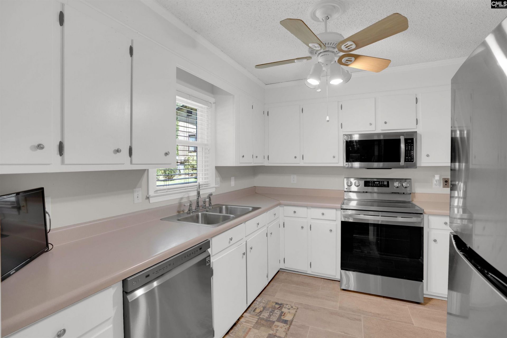18 Southpine Court Photo 9