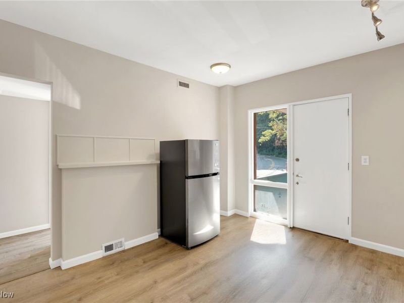 2187 Murray Hill Road, Cleveland, OH 44106 Photo 15