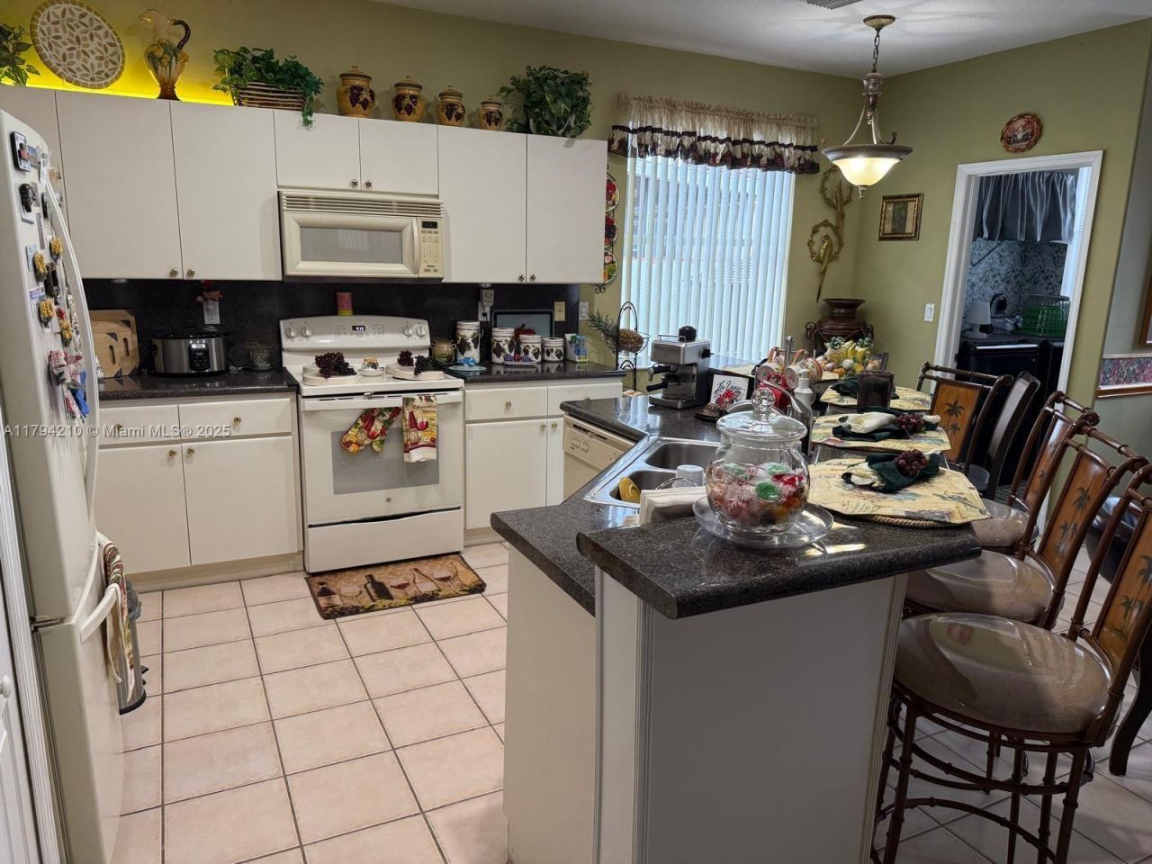 12951 NW 8th St, Miami, FL 33182 Photo