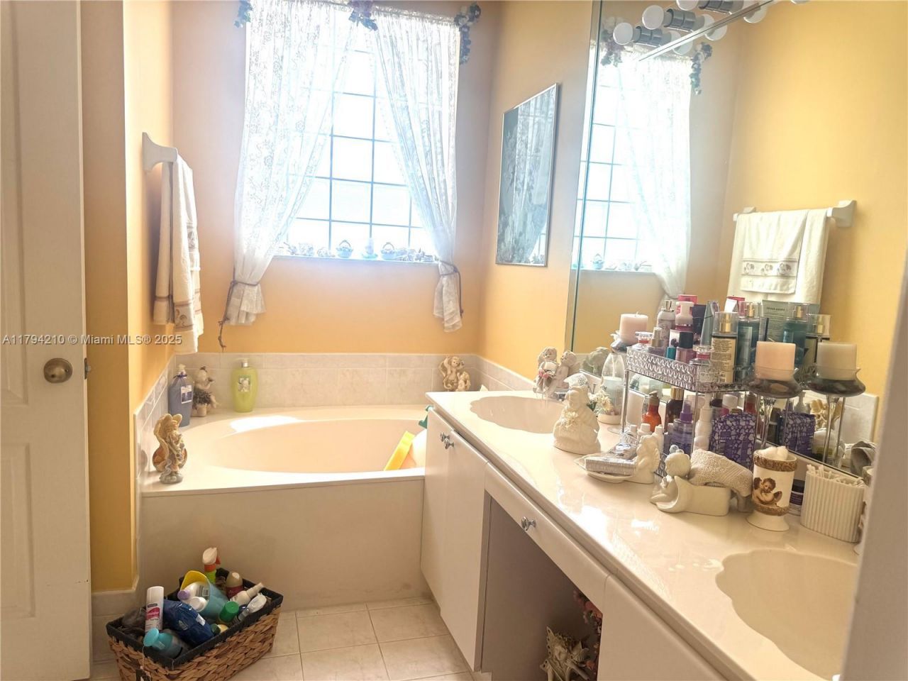 12951 NW 8th St, Miami, FL 33182 Photo