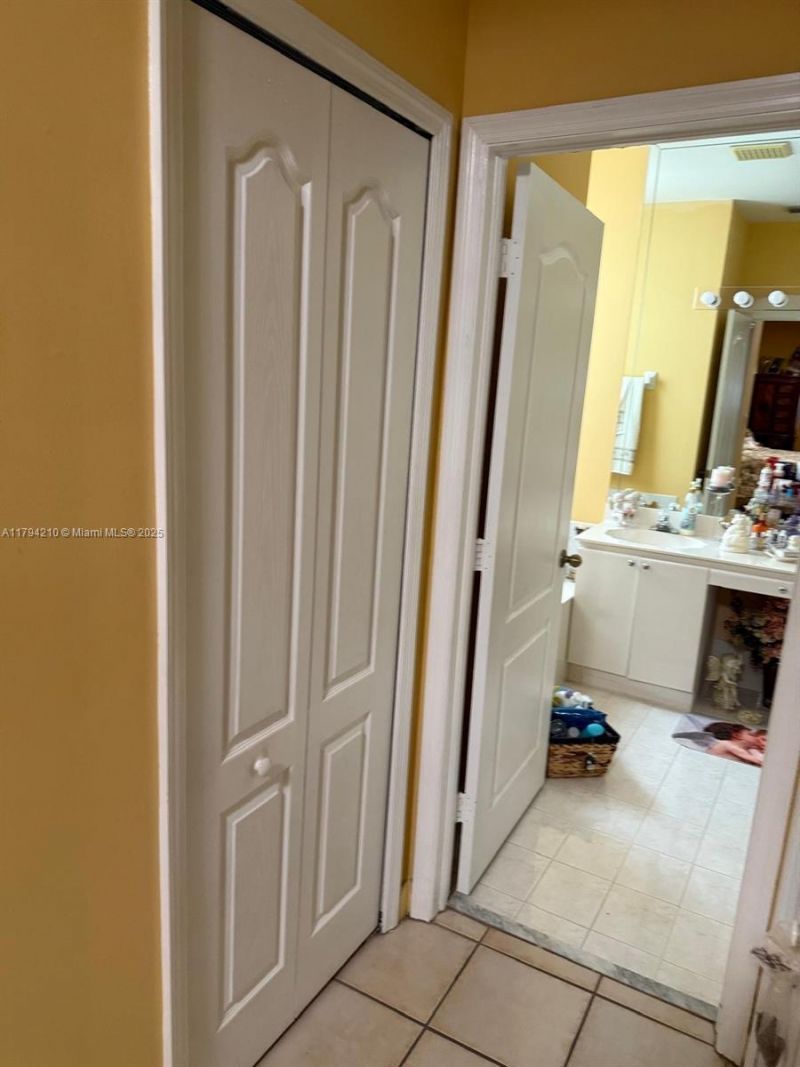 12951 NW 8th St, Miami, FL 33182 Photo