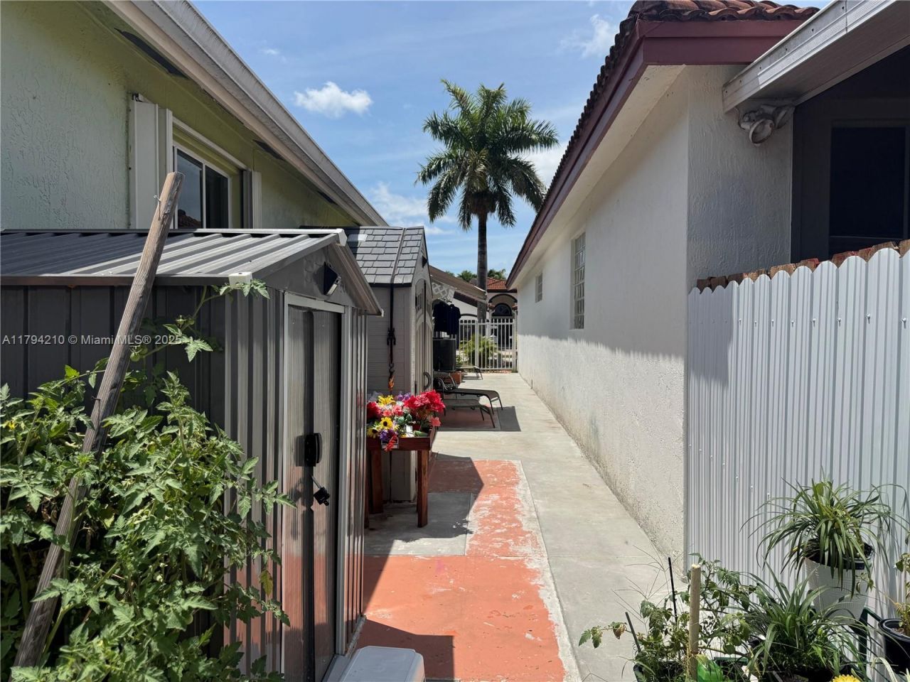 12951 NW 8th St, Miami, FL 33182 Photo