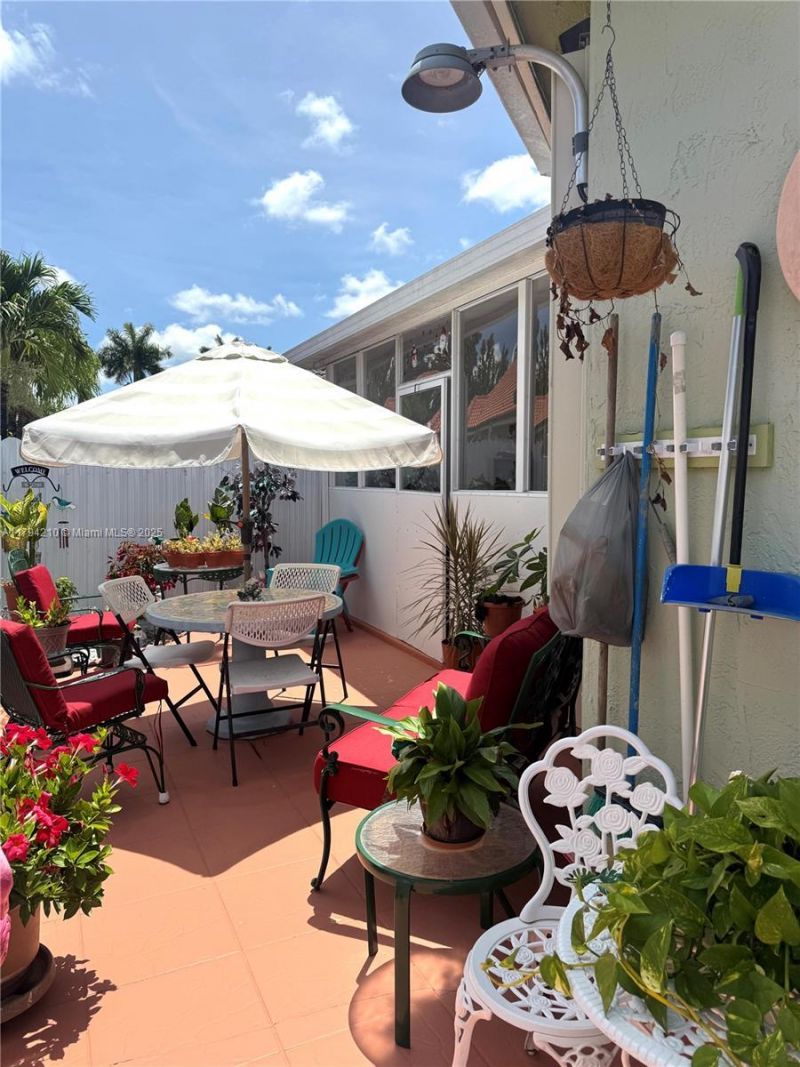 12951 NW 8th St, Miami, FL 33182 Photo