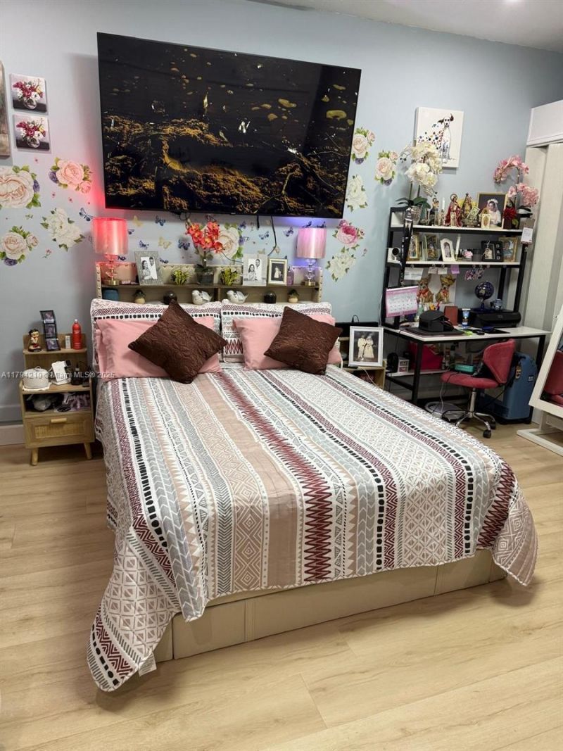 12951 NW 8th St, Miami, FL 33182 Photo