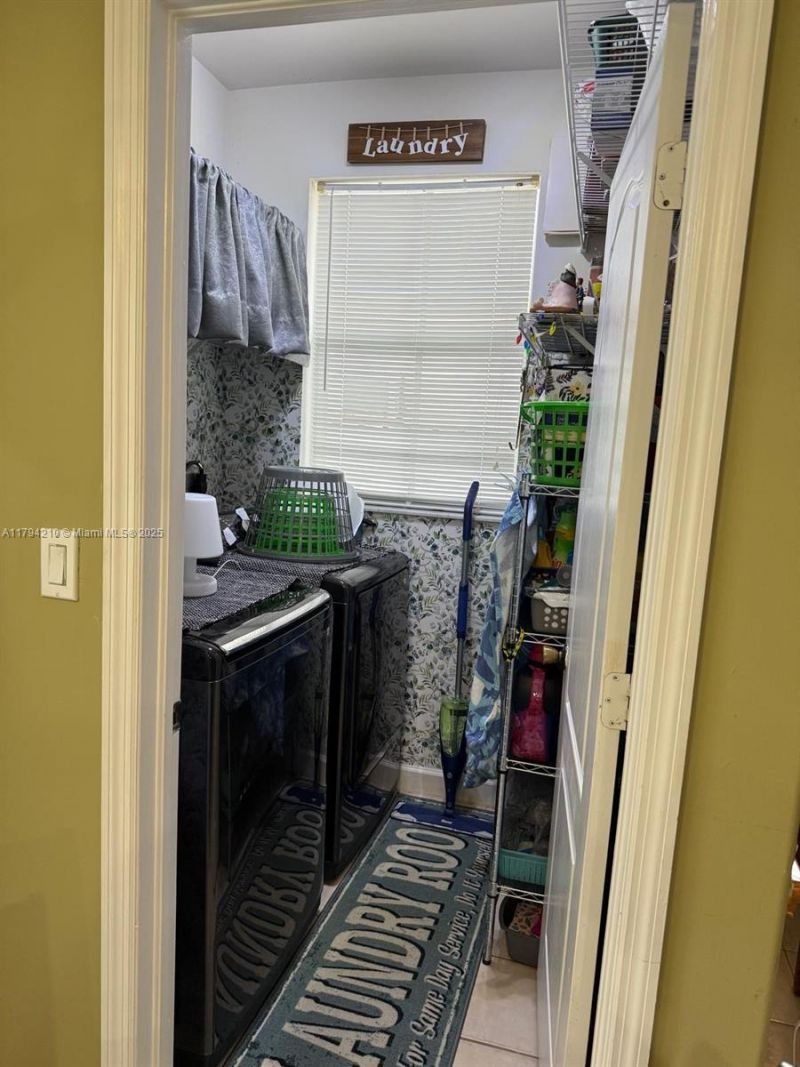 12951 NW 8th St, Miami, FL 33182 Photo