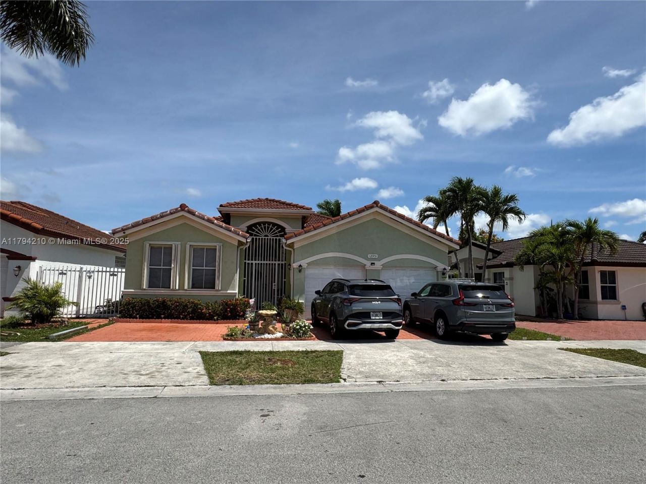 12951 NW 8th St, Miami, FL 33182 Photo