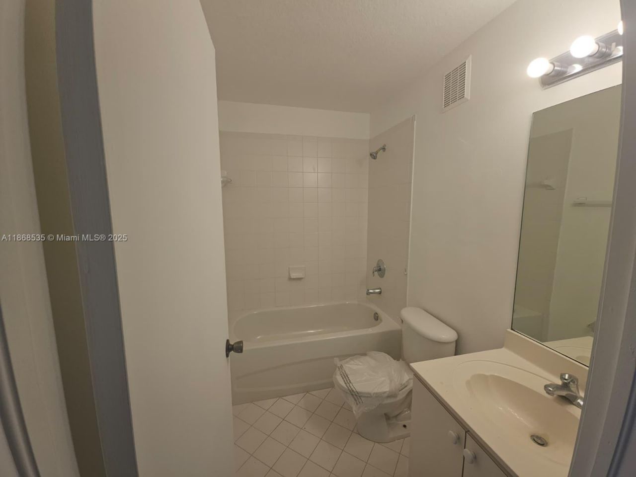 1241 SE 29th St, Unit 205-27, Homestead, FL 33035 Photo