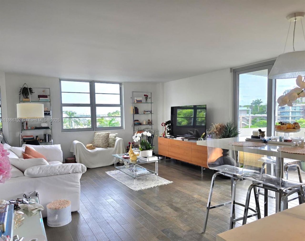 5 Island Ave, Unit 5J, Miami Beach, FL 33139 Photo