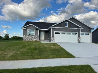 903 7th Avenue, Wanamingo, MN 55983