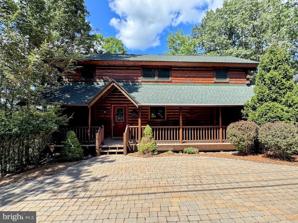 114 S SUMMIT ROAD, HAZLETON, PA 18202