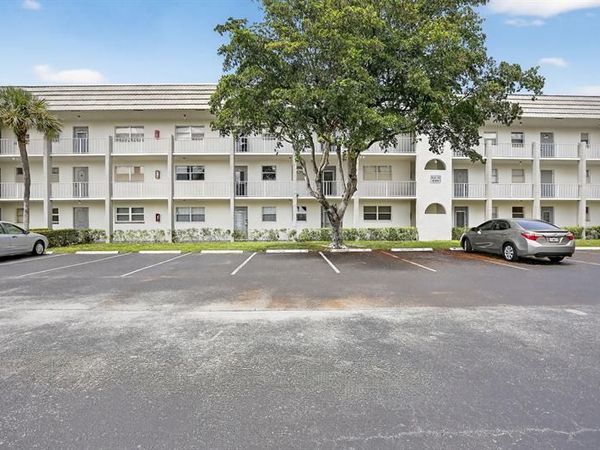 8100 Sunrise Lakes Blvd, Unit 303, Sunrise, FL 33322