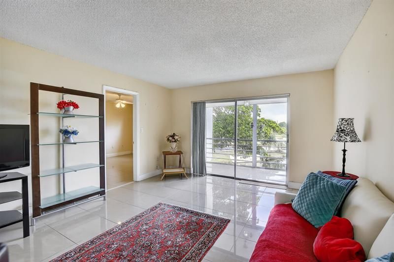 8100 Sunrise Lakes Boulevard, Unit 303, Sunrise, FL 33322 Photo