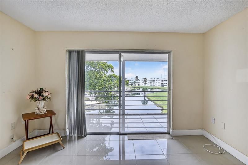 8100 Sunrise Lakes Boulevard, Unit 303, Sunrise, FL 33322 Photo