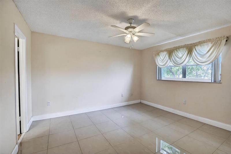 8100 Sunrise Lakes Boulevard, Unit 303, Sunrise, FL 33322 Photo