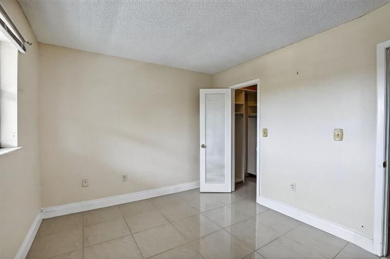 8100 Sunrise Lakes Boulevard, Unit 303, Sunrise, FL 33322 Photo