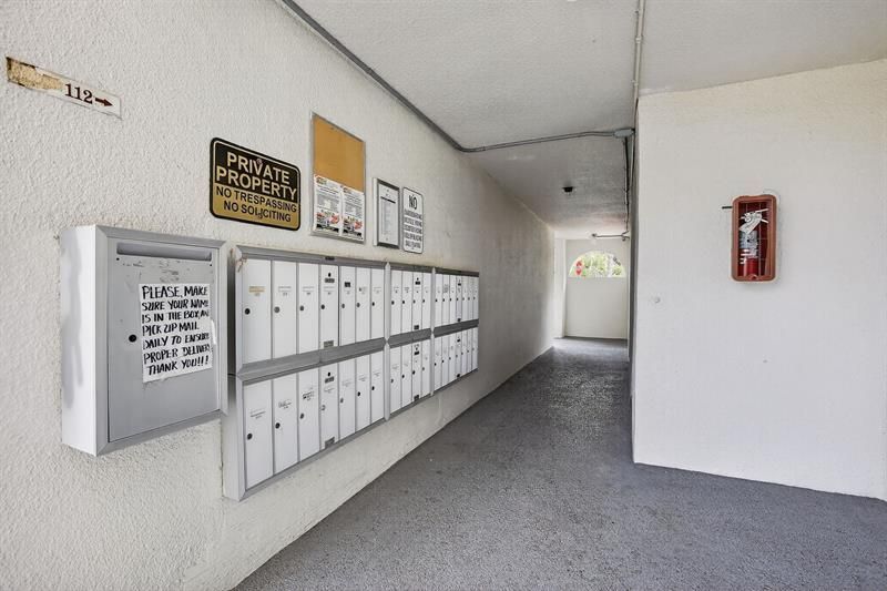 8100 Sunrise Lakes Boulevard, Unit 303, Sunrise, FL 33322 Photo