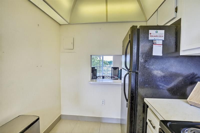 8100 Sunrise Lakes Boulevard, Unit 303, Sunrise, FL 33322 Photo