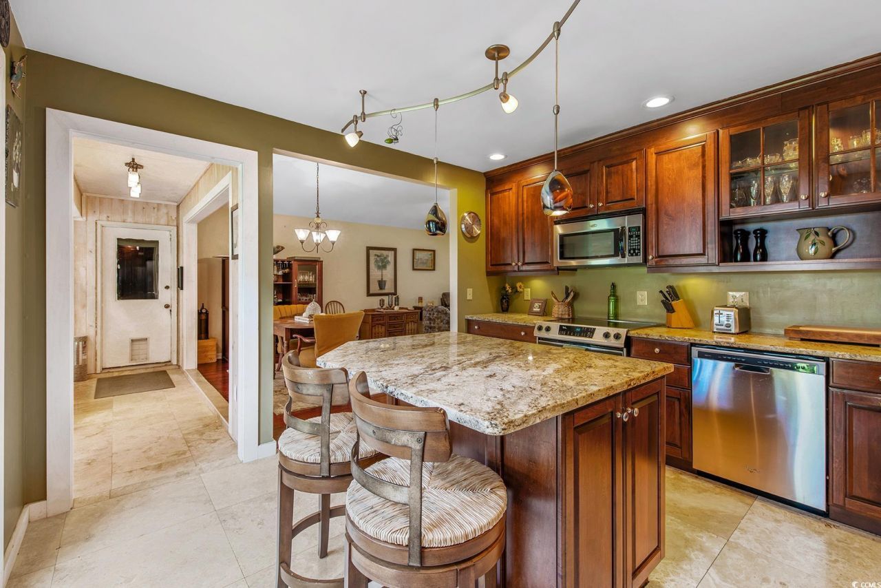 653 Mariner Ave. Photo 16