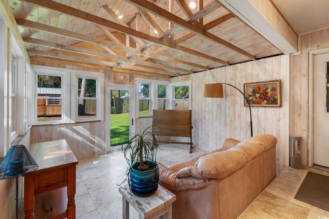 653 Mariner Ave. Photo 19