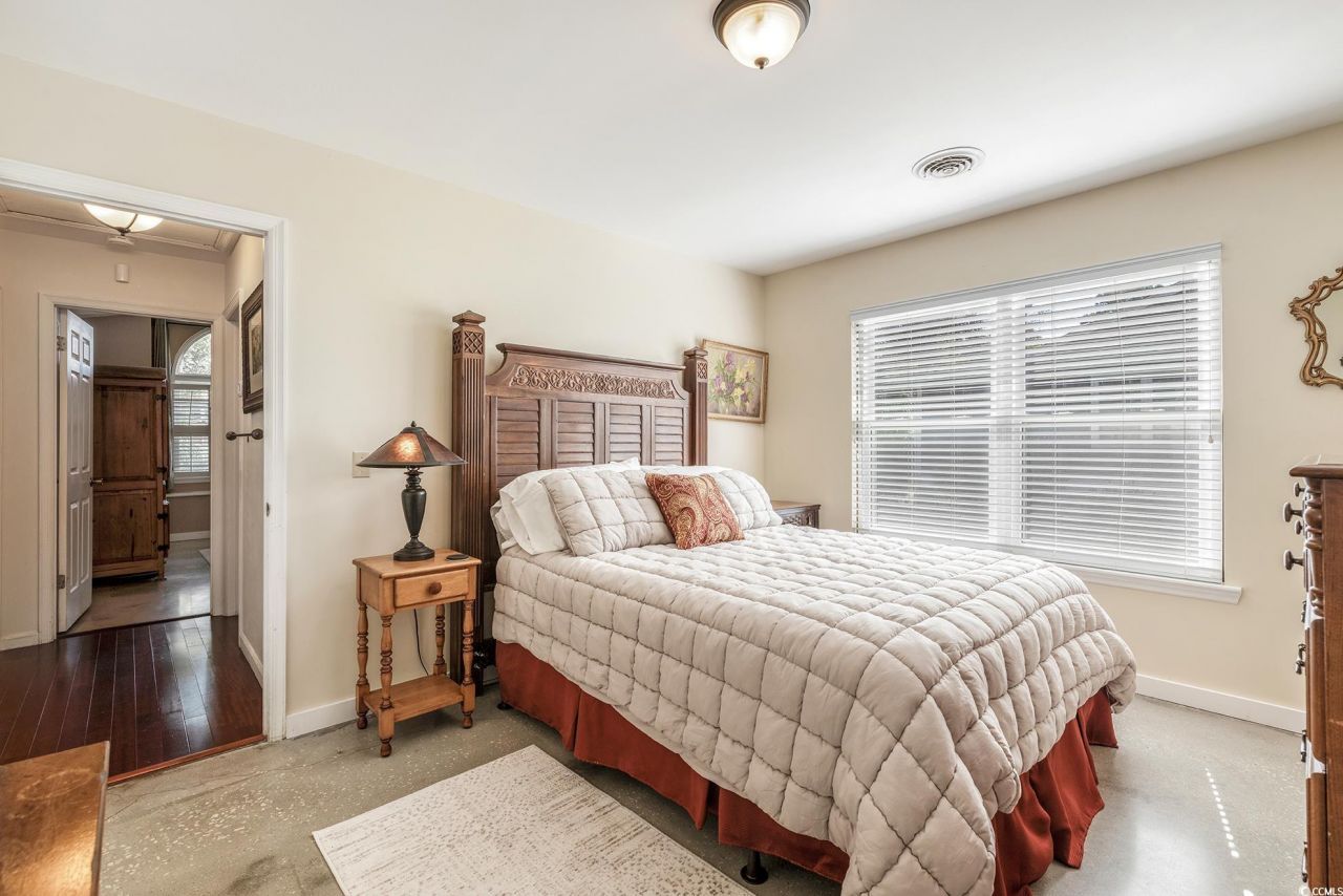 653 Mariner Ave. Photo 28