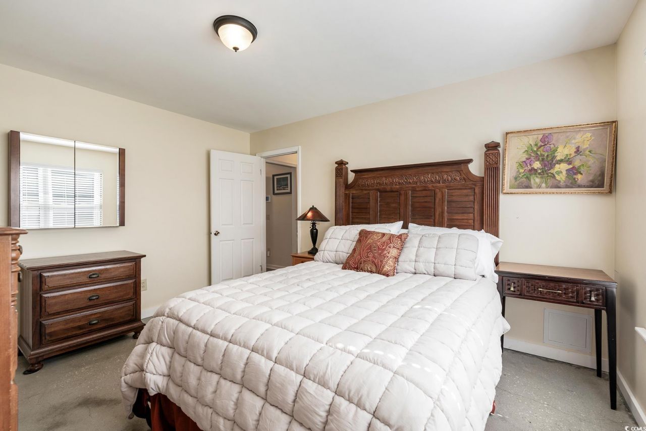 653 Mariner Ave. Photo 29