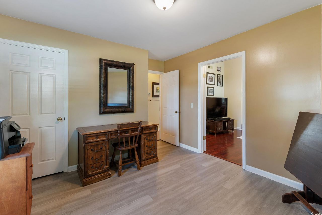 653 Mariner Ave. Photo 32