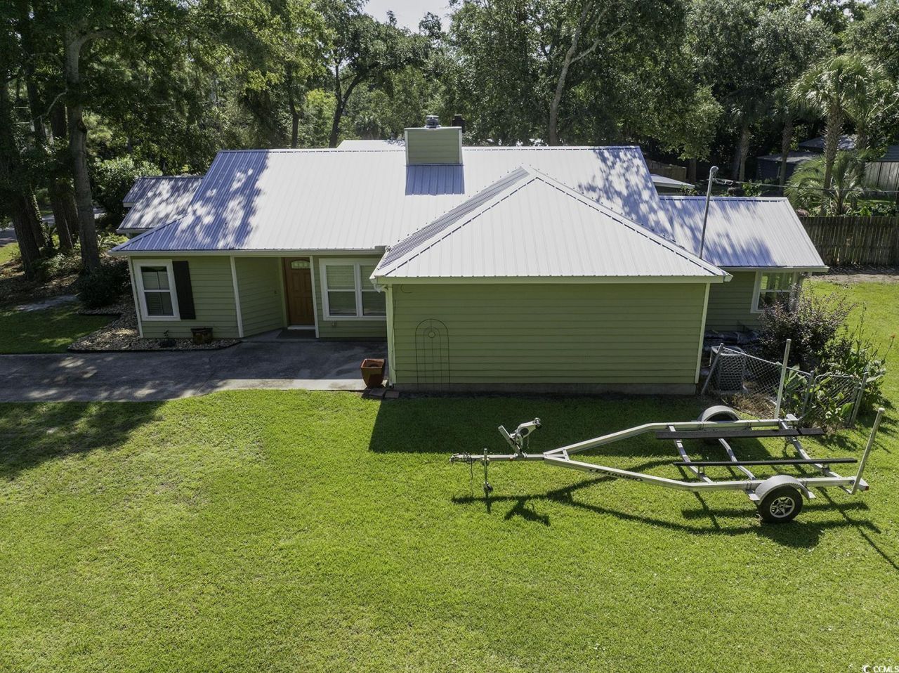 653 Mariner Ave. Photo 5