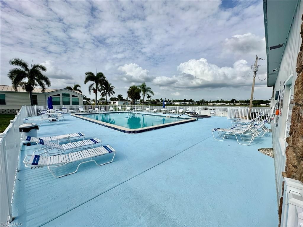 3165 Bunny Run Dr, North Fort Myers, FL 33917 Photo