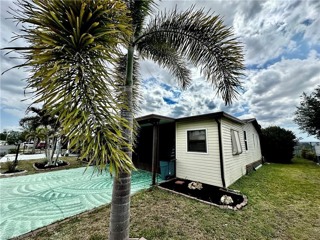 3165 Bunny Run Dr, North Fort Myers, FL 33917 Photo