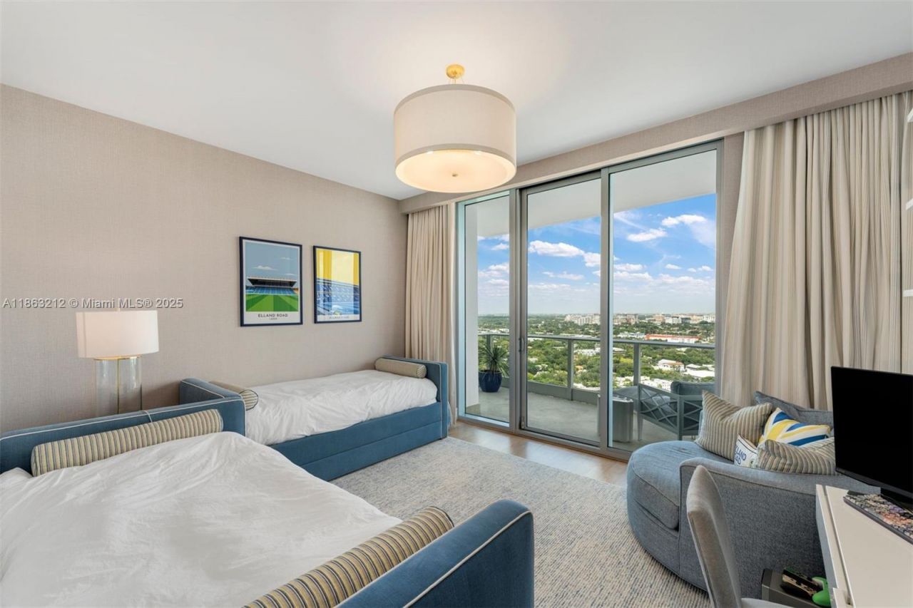 2627 S Bayshore Dr, Unit 2801, Miami, FL 33133 Photo