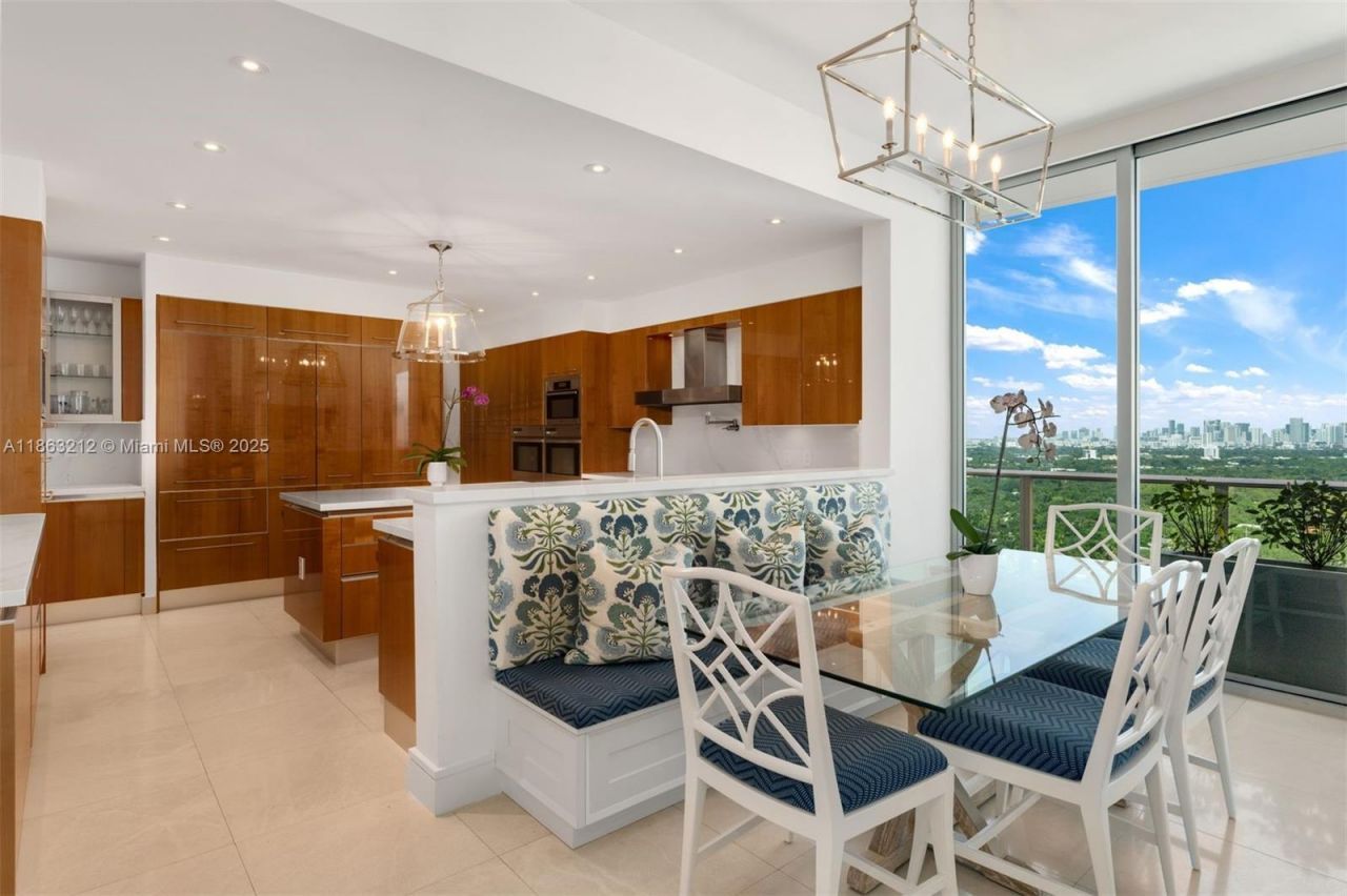 2627 S Bayshore Dr, Unit 2801, Miami, FL 33133 Photo