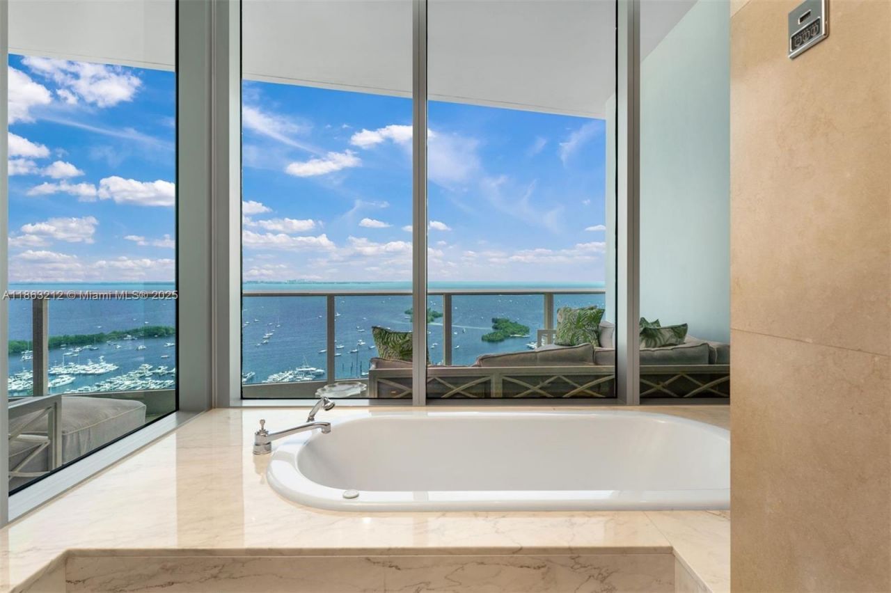 2627 S Bayshore Dr, Unit 2801, Miami, FL 33133 Photo