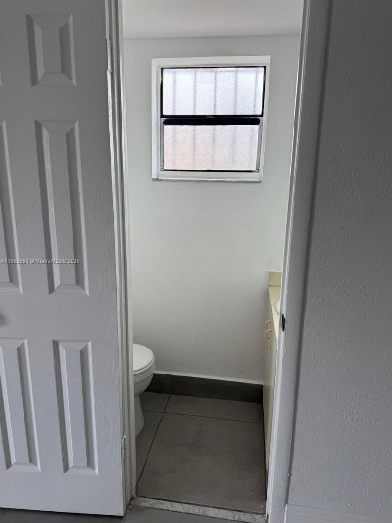 2291 W 53rd Pl, Unit 2291, Hialeah, FL 33016 Photo