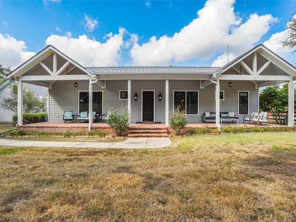 725 Blue Sky LN, Wimberley, TX 78676