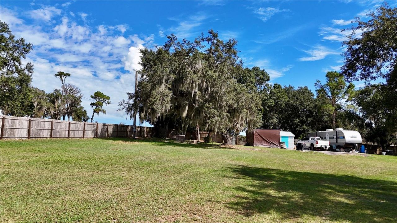 7089 Number Two Road, Yalaha, FL 34797 Photo