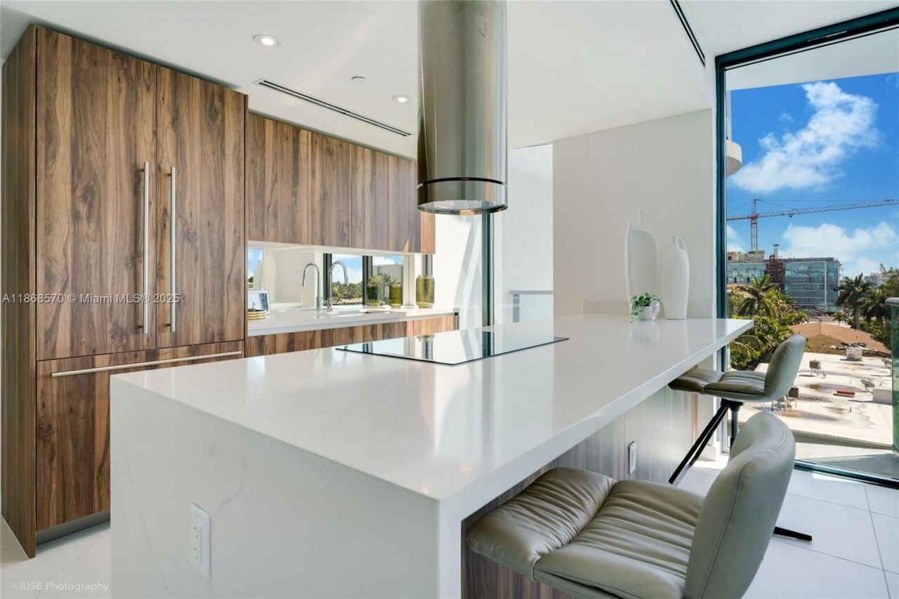 9901 W Bay Harbor Dr, Unit 406, Bal Harbour, FL 33154 Photo