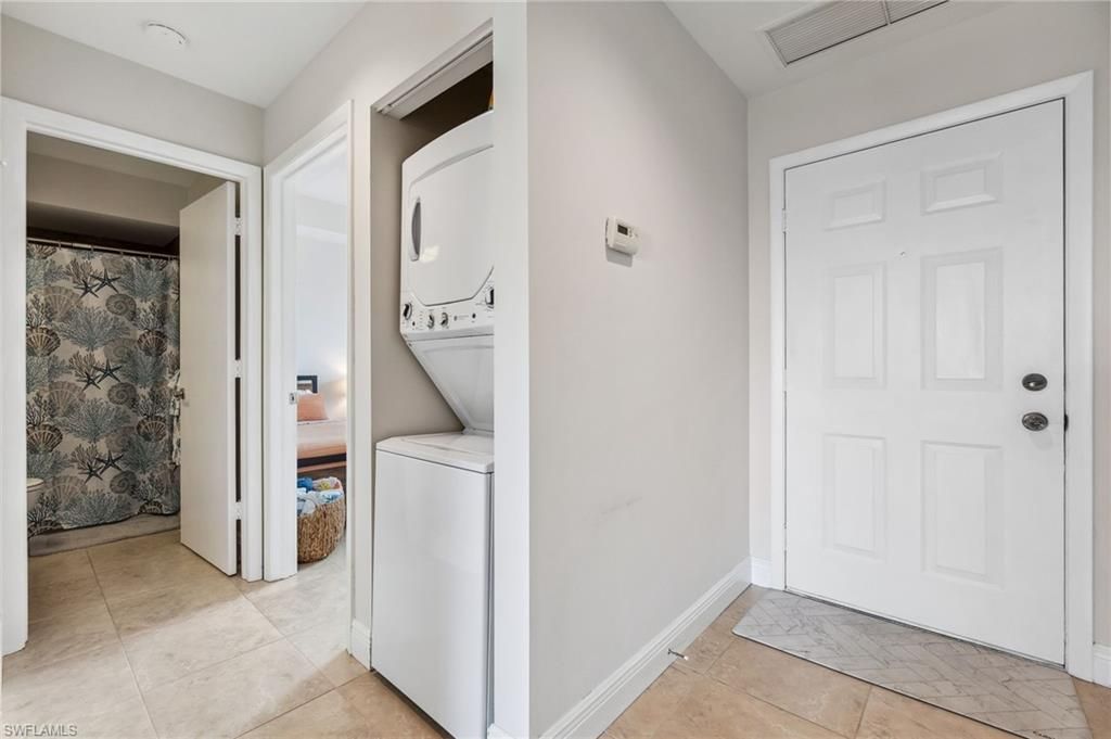 3327 Olympic Dr, Unit 526, Naples, FL 34105 Photo