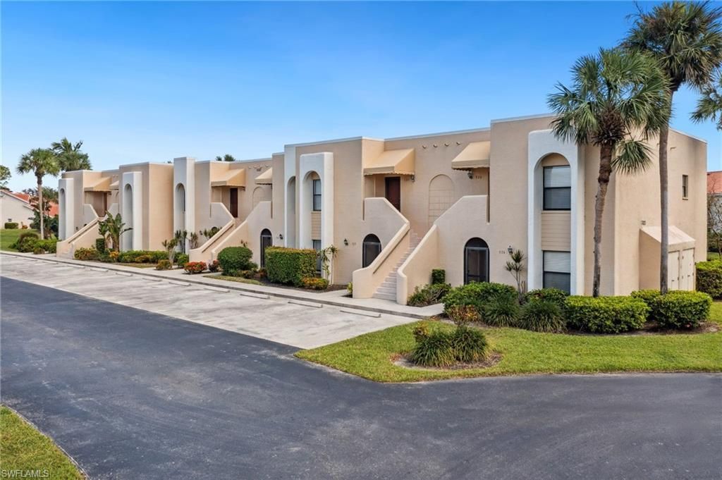 3327 Olympic Dr, Unit 526, Naples, FL 34105 Photo