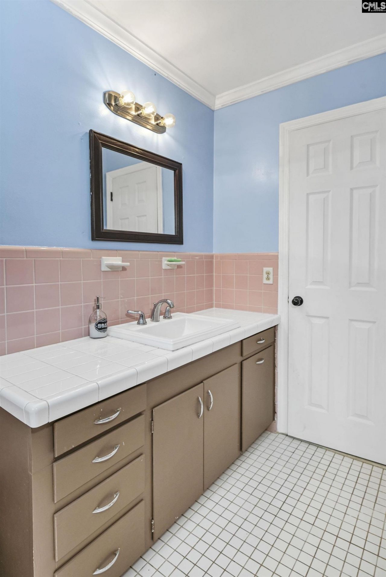 906 Brantley Street Photo 29